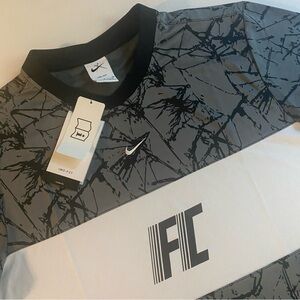 Nike FC Soccer Jersey Men M Retro 90s Y2K Embroidered Center Swoosh Team Shirt